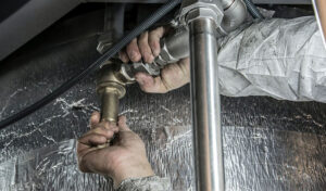 5 Reasons You Should Call the Professionals for Plumbing Services